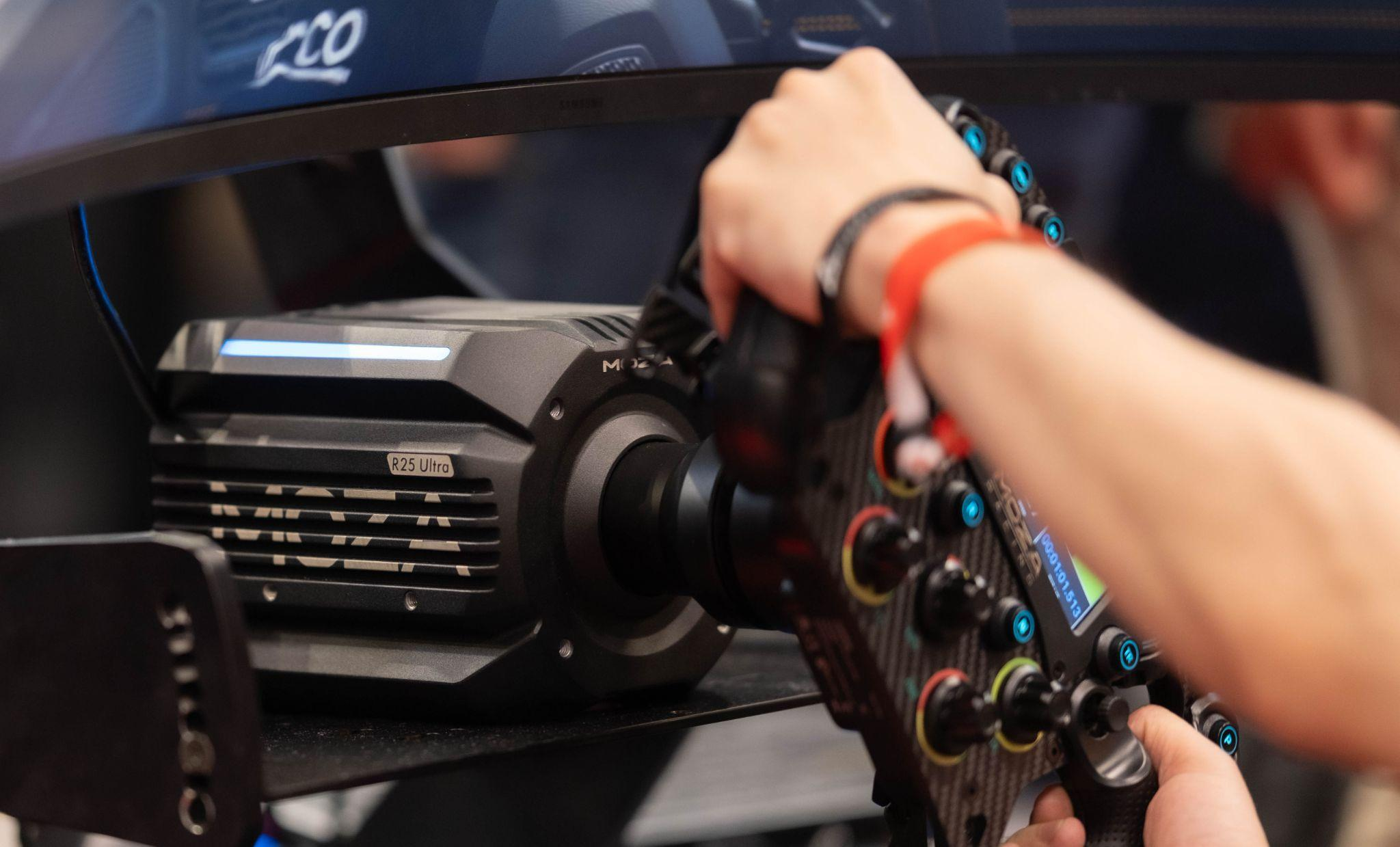 Stepping Into a New Era with MOZA R21 Ultra & R25 Ultra True Torque Wheel Base